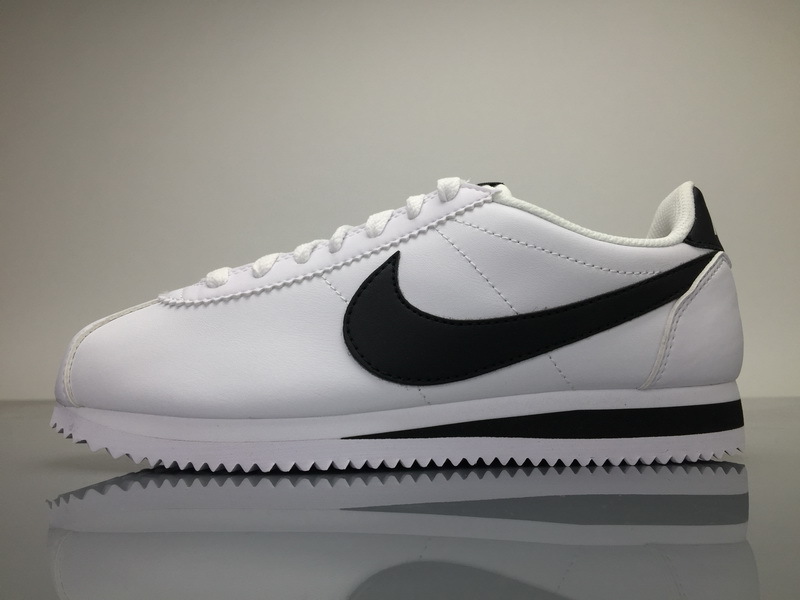 Nike Classic Cortez Leather 807471101